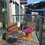 Flott Mellom Sjo Og Fjell Appartement *