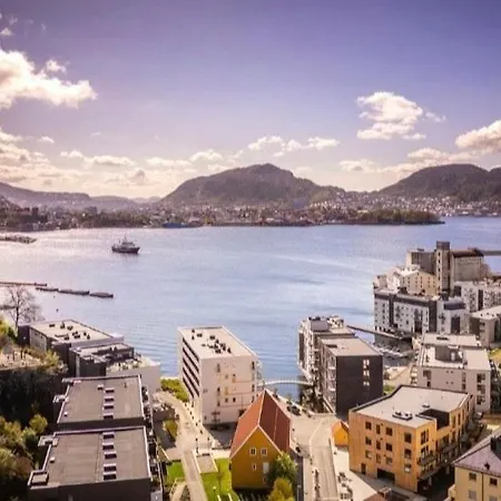 Flott Mellom Sjo Og Fjell Апартаменты *