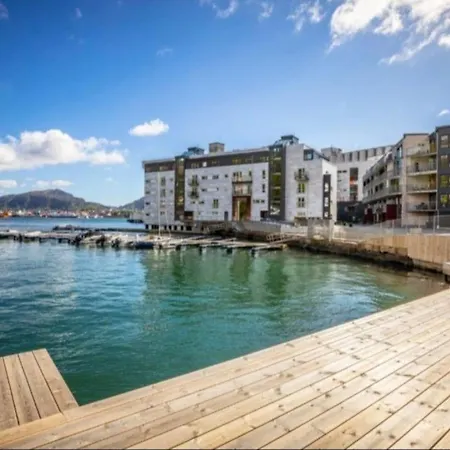 Flott Mellom Sjo Og Fjell * Берген