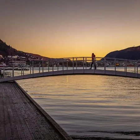 Апартаменты Flott Mellom Sjo Og Fjell *