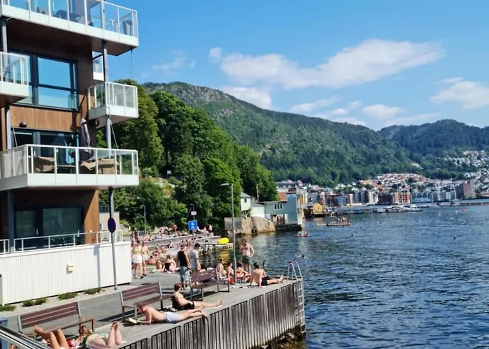Lejlighed Flott Mellom Sjo Og Fjell Bergen