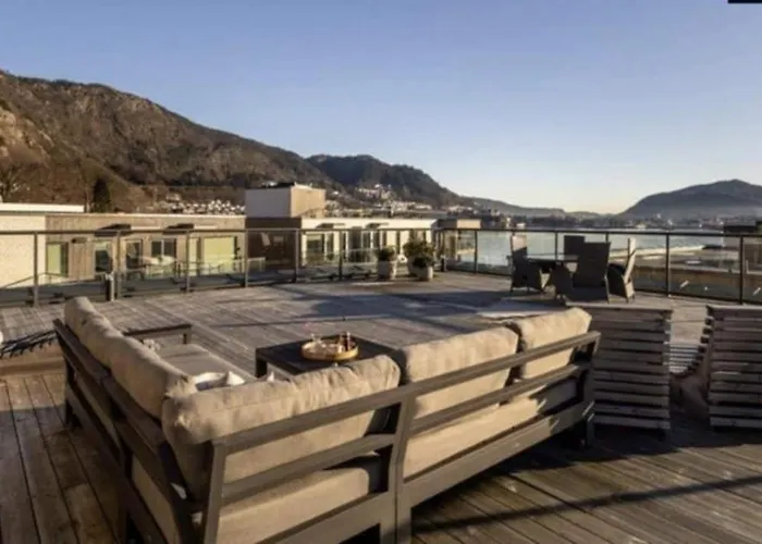 公寓 Flott Mellom Sjo Og Fjell *